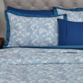 Eclectic Geo Triangle Quilt/Quilted Bed Cover Blue