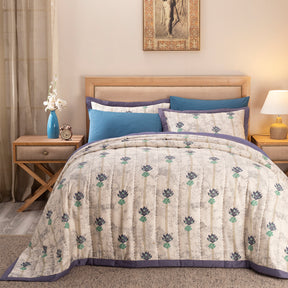 Nouveau Tradition Water Lily Blue Quilt