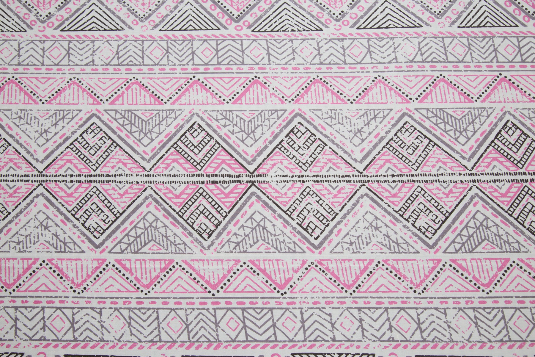 Donatella Austin Printed 200 TC 100% Cotton Pink Bed Sheet