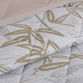 Hermosa Botanic Bloom Bamboo Breeze Quilt Beige