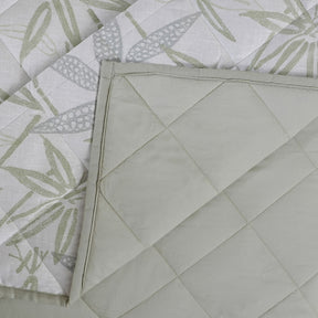 Hermosa Botanic Bloom Bamboo Breeze Quilt Green