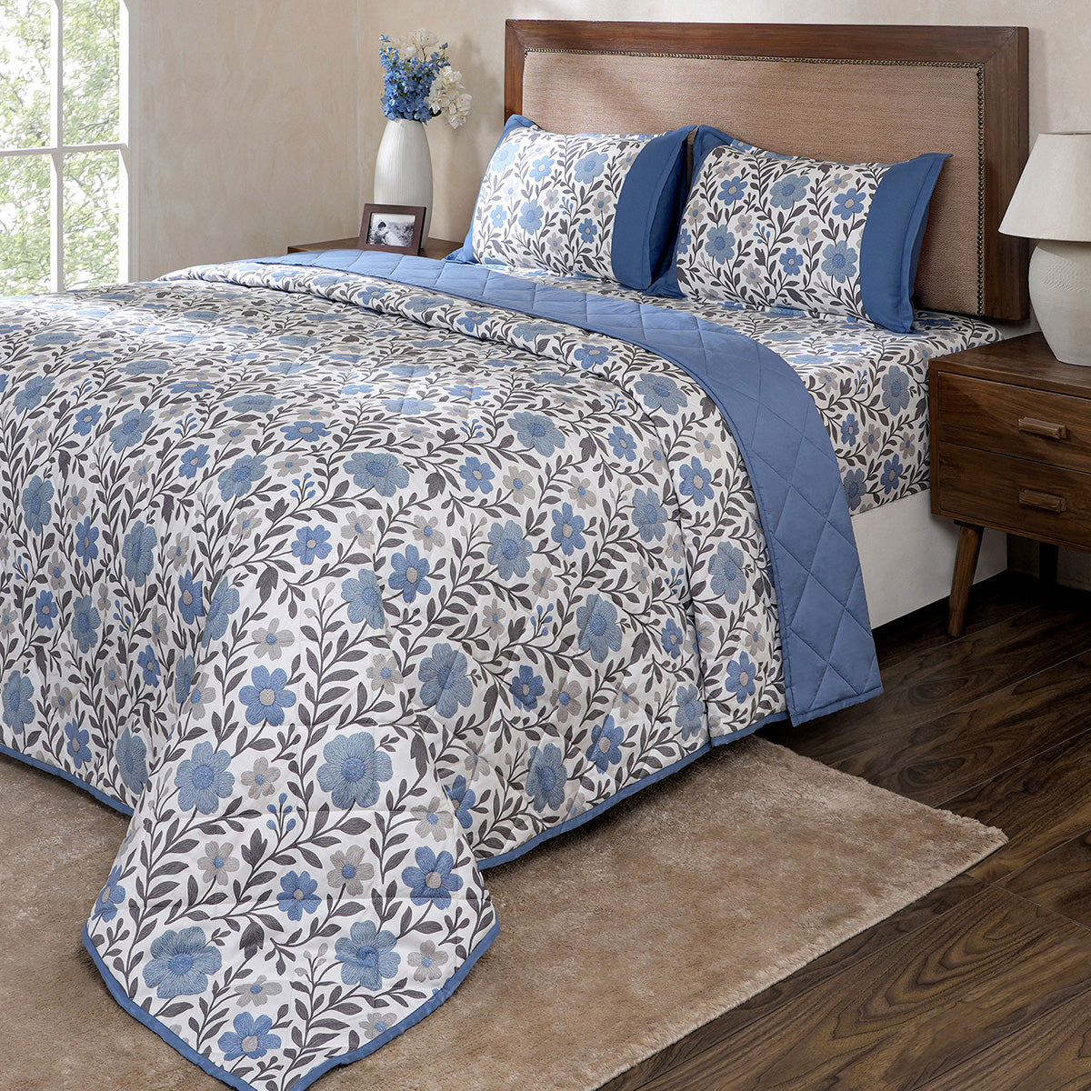Hermosa Botanic Bloom Bloomscape 4Pcs Dusty Blue Quilt Set