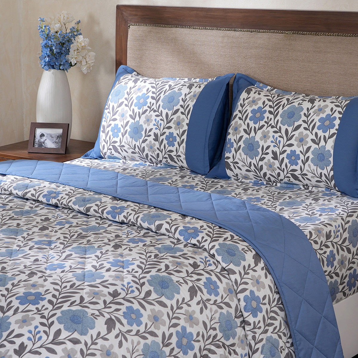 Hermosa Botanic Bloom Bloomscape 4Pcs Dusty Blue Quilt Set
