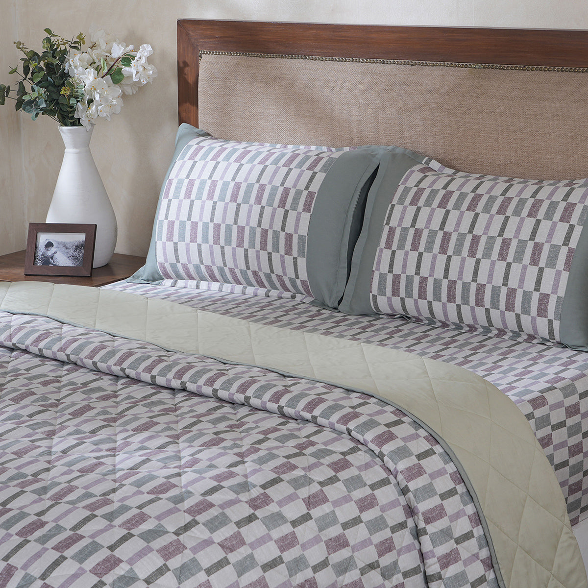 Hermosa Botanic Bloom Tactual 4Pcs Twilight Green Quilt Set