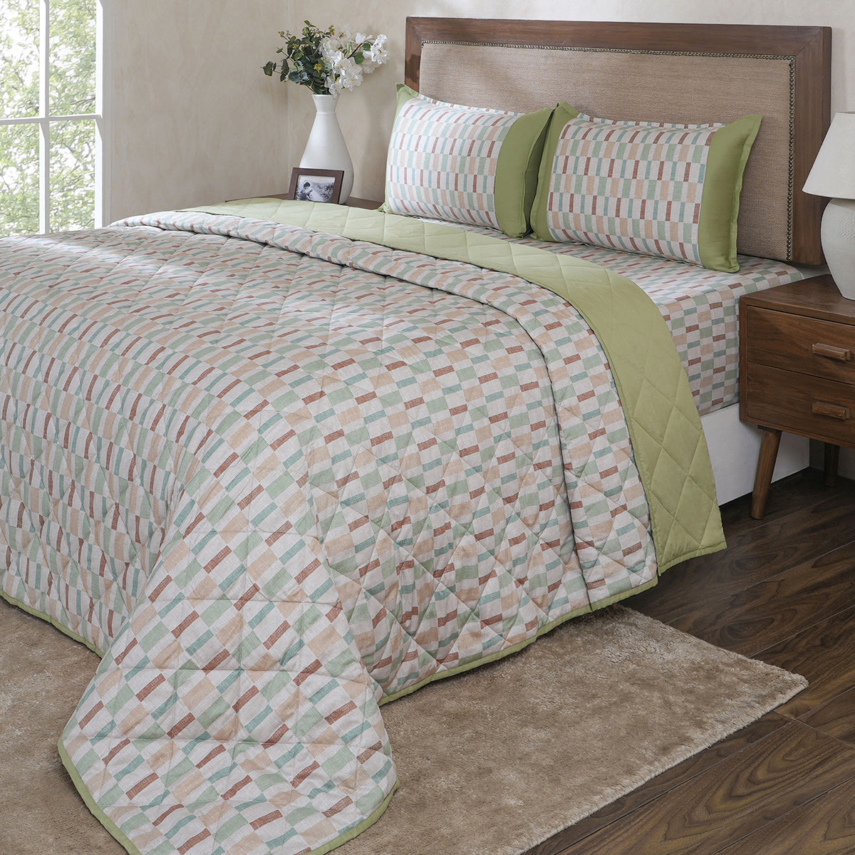 Hermosa Botanic Bloom Tactual Quilt Jadeite