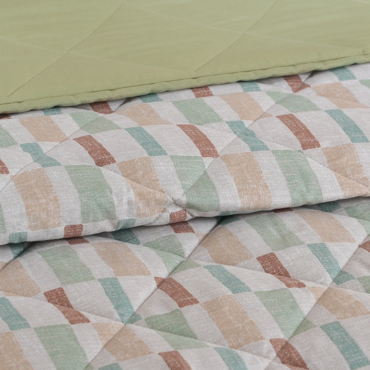 Hermosa Botanic Bloom Tactual Quilt Jadeite