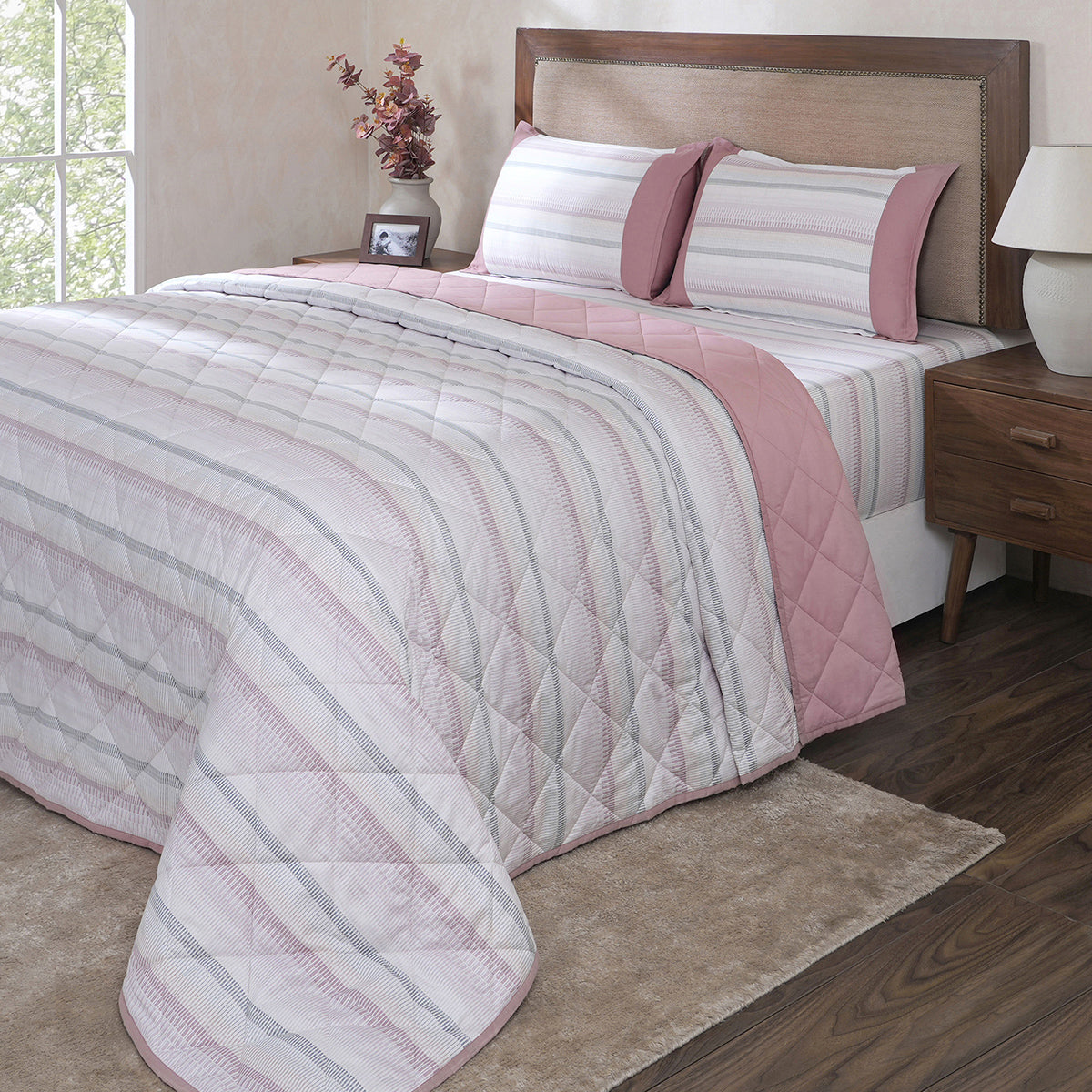 Hermosa Botanic Bloom Wovelle 4Pcs Ash Rose Quilt Set