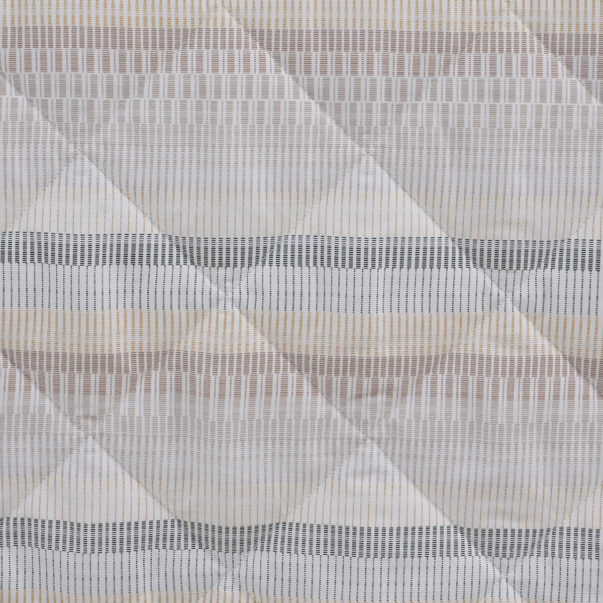 Hermosa Botanic Bloom Wovelle 4Pcs Marzipan Quilt Set