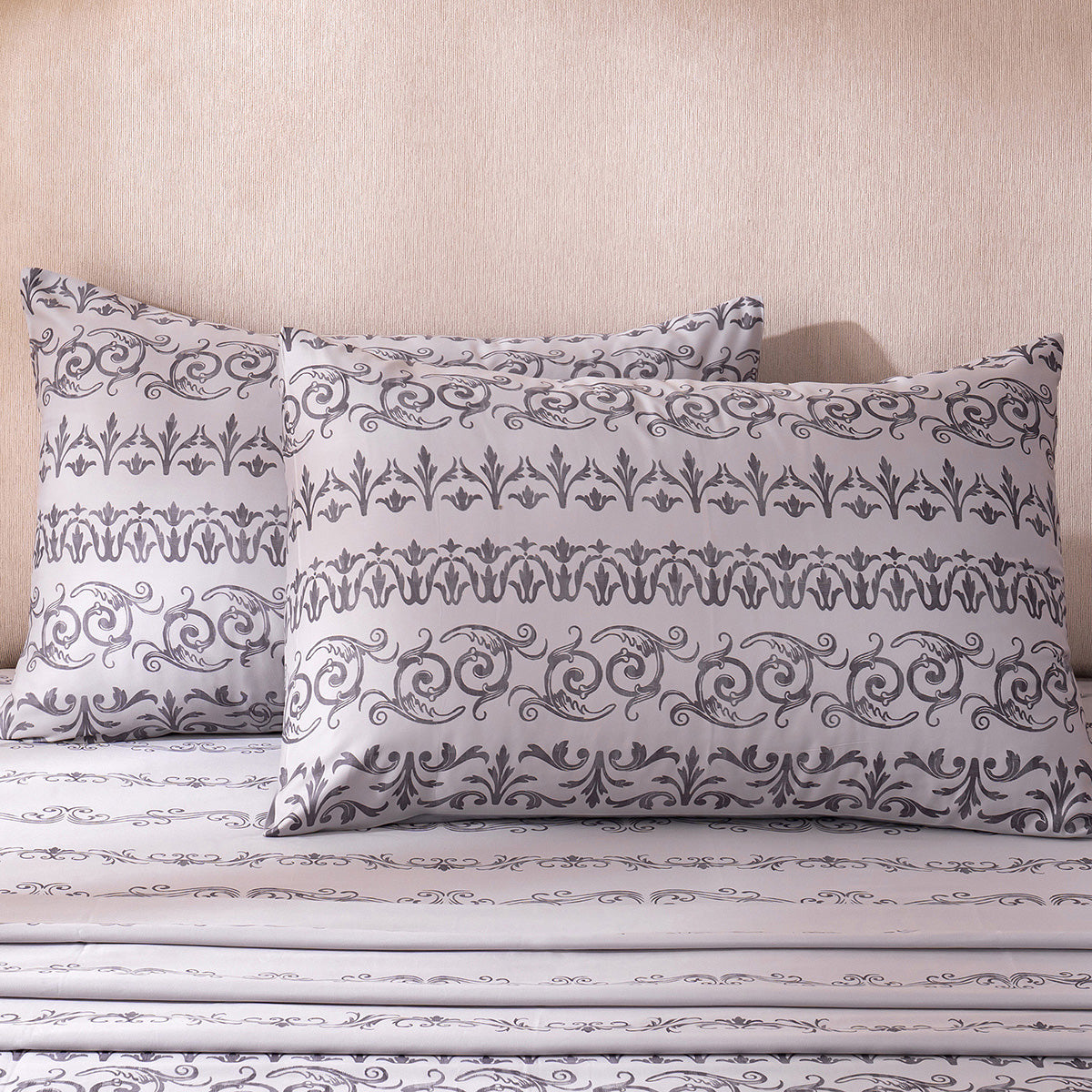 Ornamental Elegance Arablle 100% Cotton Bedsheet with Pillow Case Purple