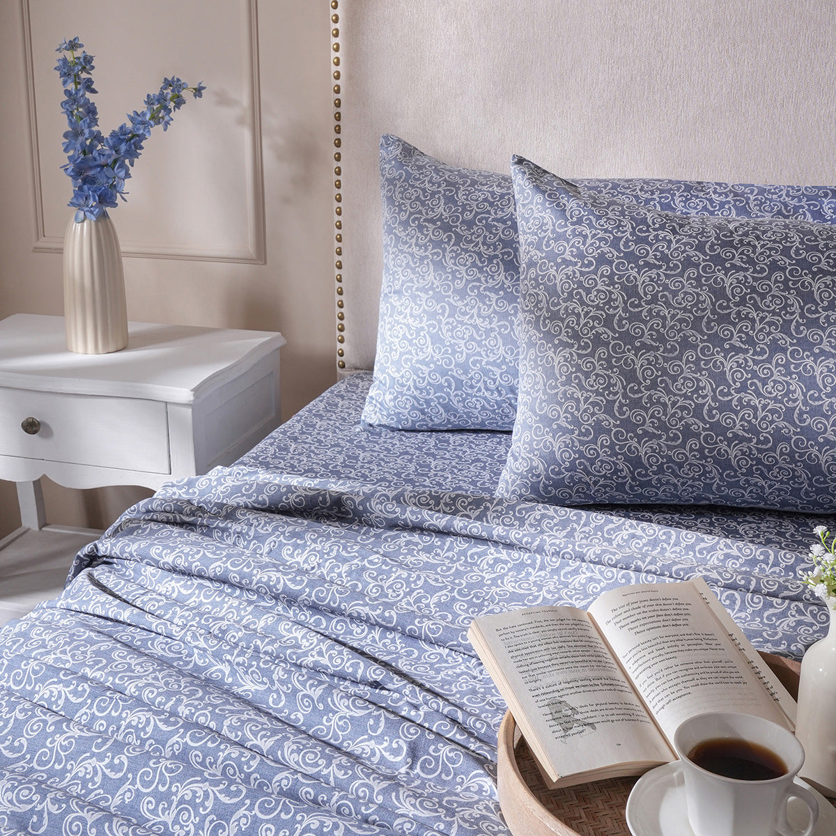 Ornamental Elegance Splendid 100% Cotton Bedsheet with Pillow Case Blue