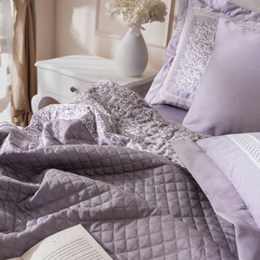 Ornamental Elegance Splendid Quilt/Quilted Bed Cover Purple