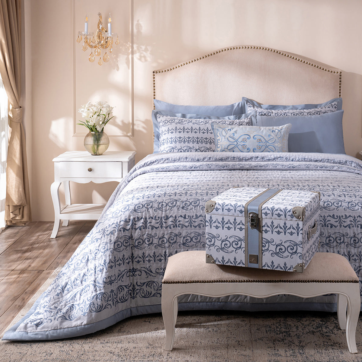 Ornamental Elegance Arabelle 100% Cotton 8Pcs Quilt/Qulited Bed Cover Set Blue