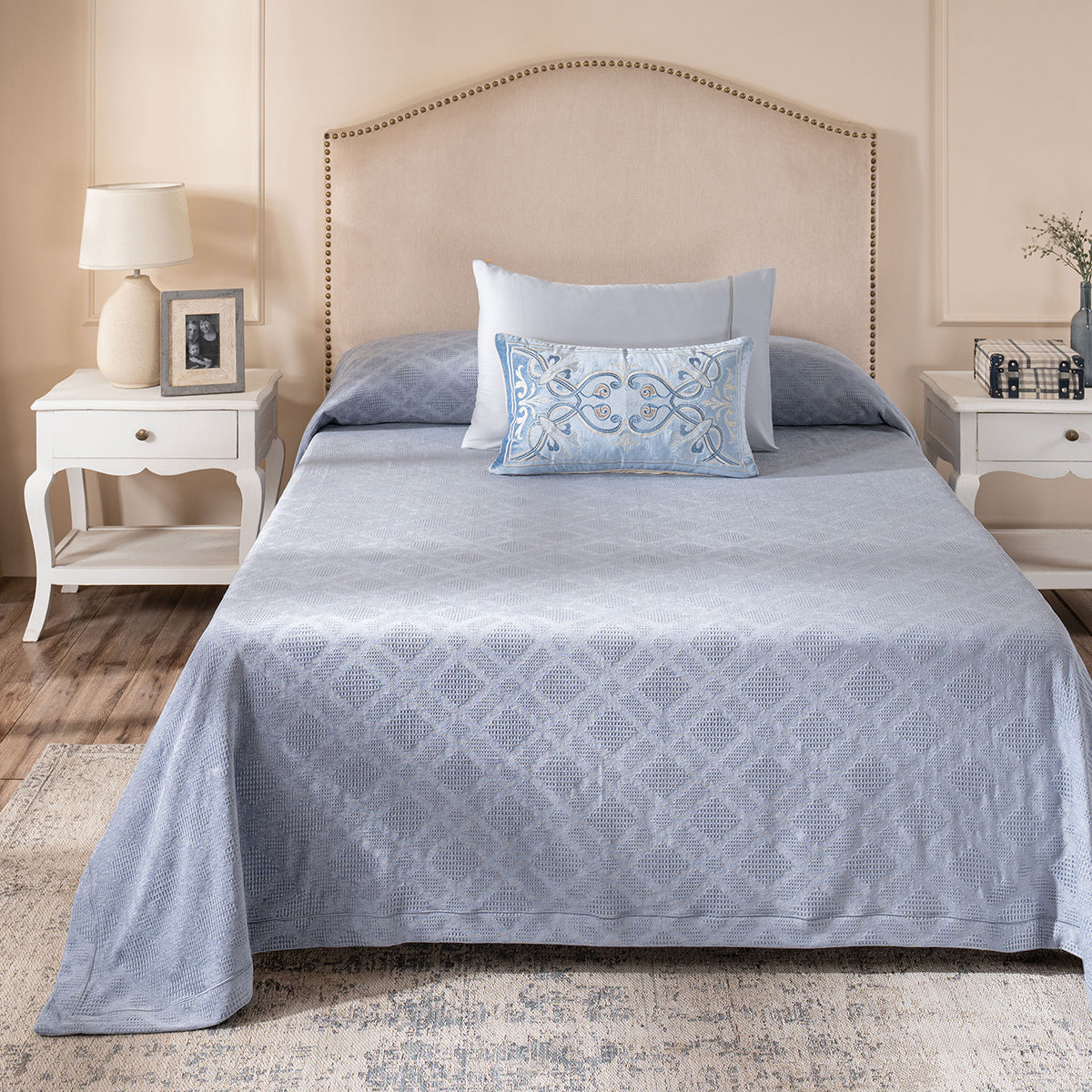 Ornamental Elegance Flip Flop Self Texture Blue Bed Cover/Bed Spread