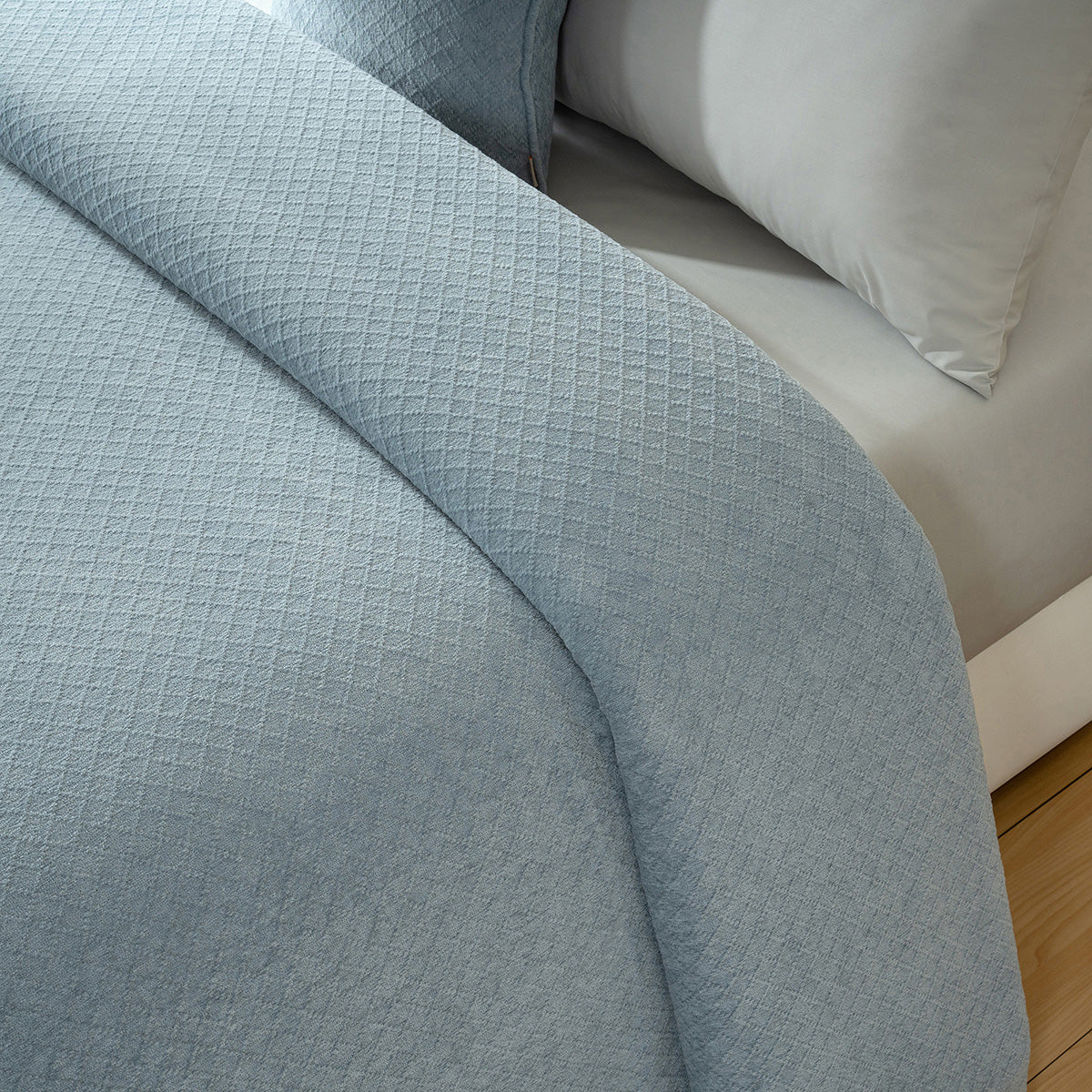 Blaize 100% Cotton Solid Weave Blue Bed Cover