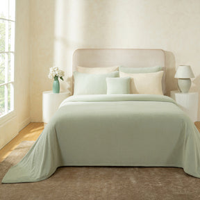 Blaize 100% Cotton Solid Weave Green Bed Cover
