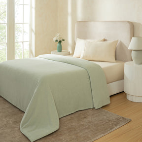 Blaize 100% Cotton Solid Weave Green Bed Cover