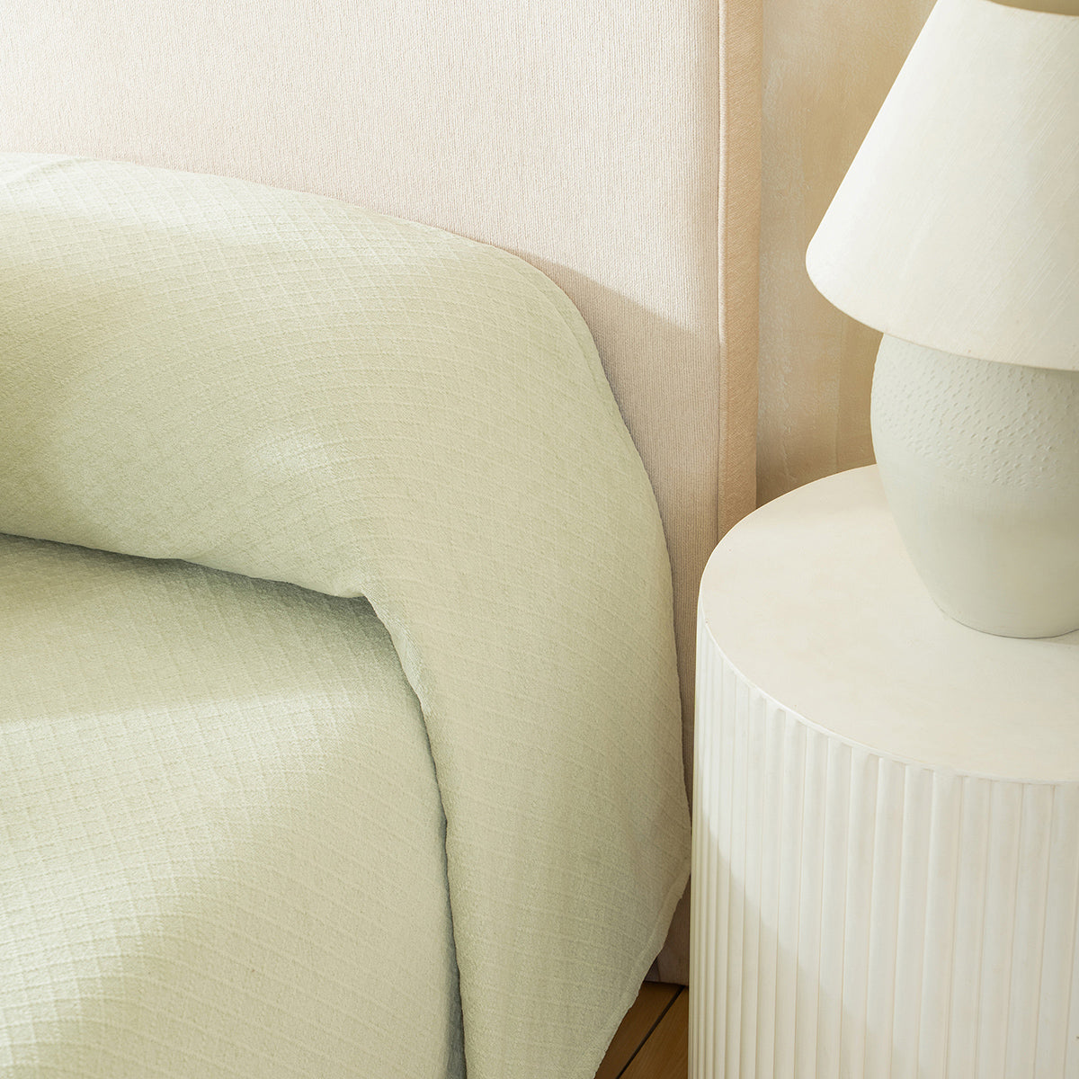 Blaize 100% Cotton Solid Weave Green Bed Cover