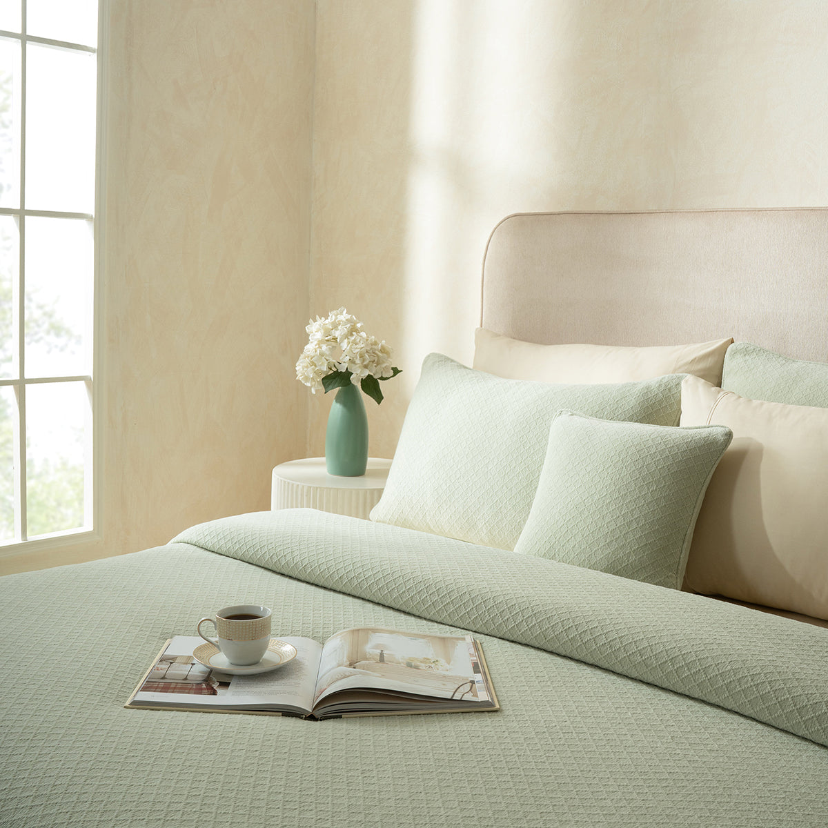 Blaize 100% Cotton Solid Weave Green Bed Cover