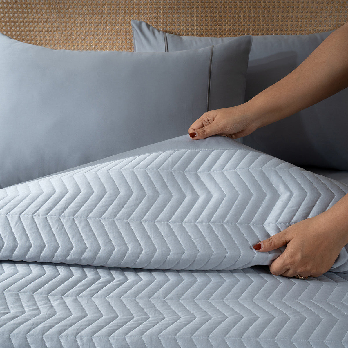 Colorart Penelope AC Quilt Set/Quilted Bed Cover Set/Comforter Plein Air