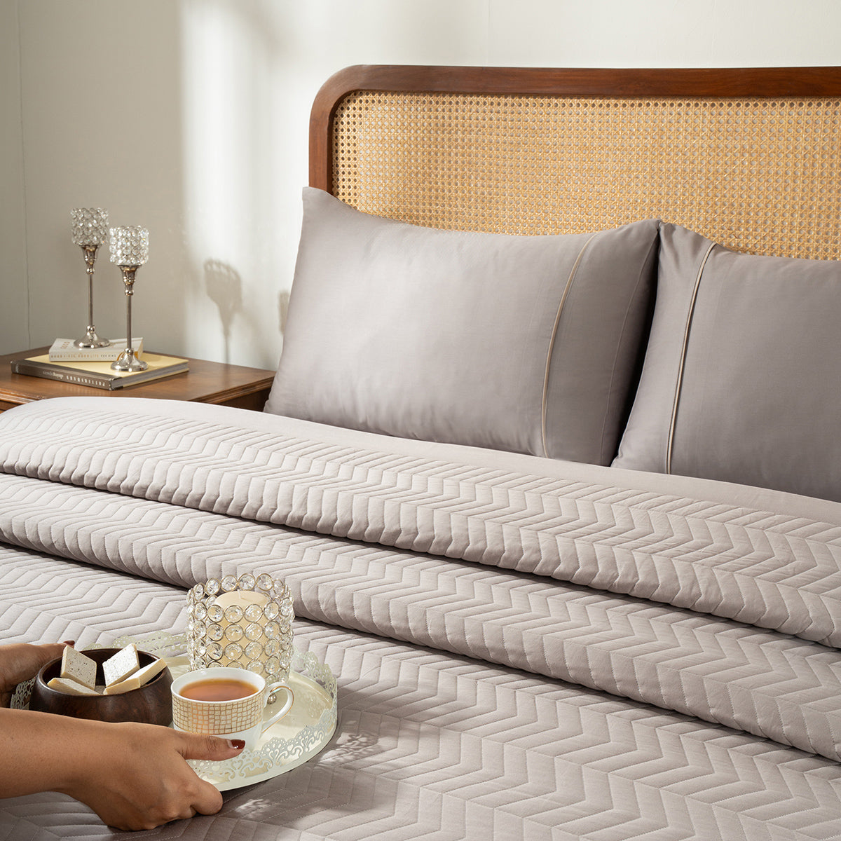 Colorart Penelope AC Quilt Set/Quilted Bed Cover Set/Comforter Flint Grey