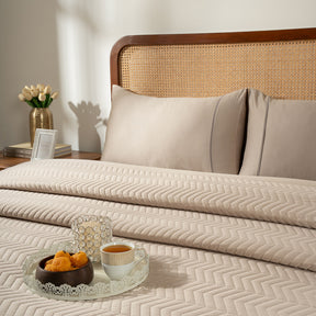 Colorart Penelope AC Quilt Set/Quilted Bed Cover Set/Comforter Sandshell