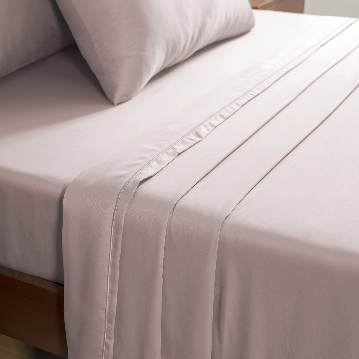 100% Tencel™ Solid Bedsheet with Pillow Case Serene Haven Noemi Pink