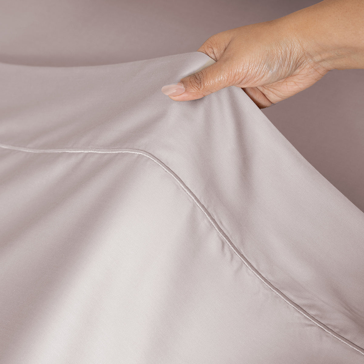 100% Tencel™ Solid Bedsheet with Pillow Case Serene Haven Noemi Pink