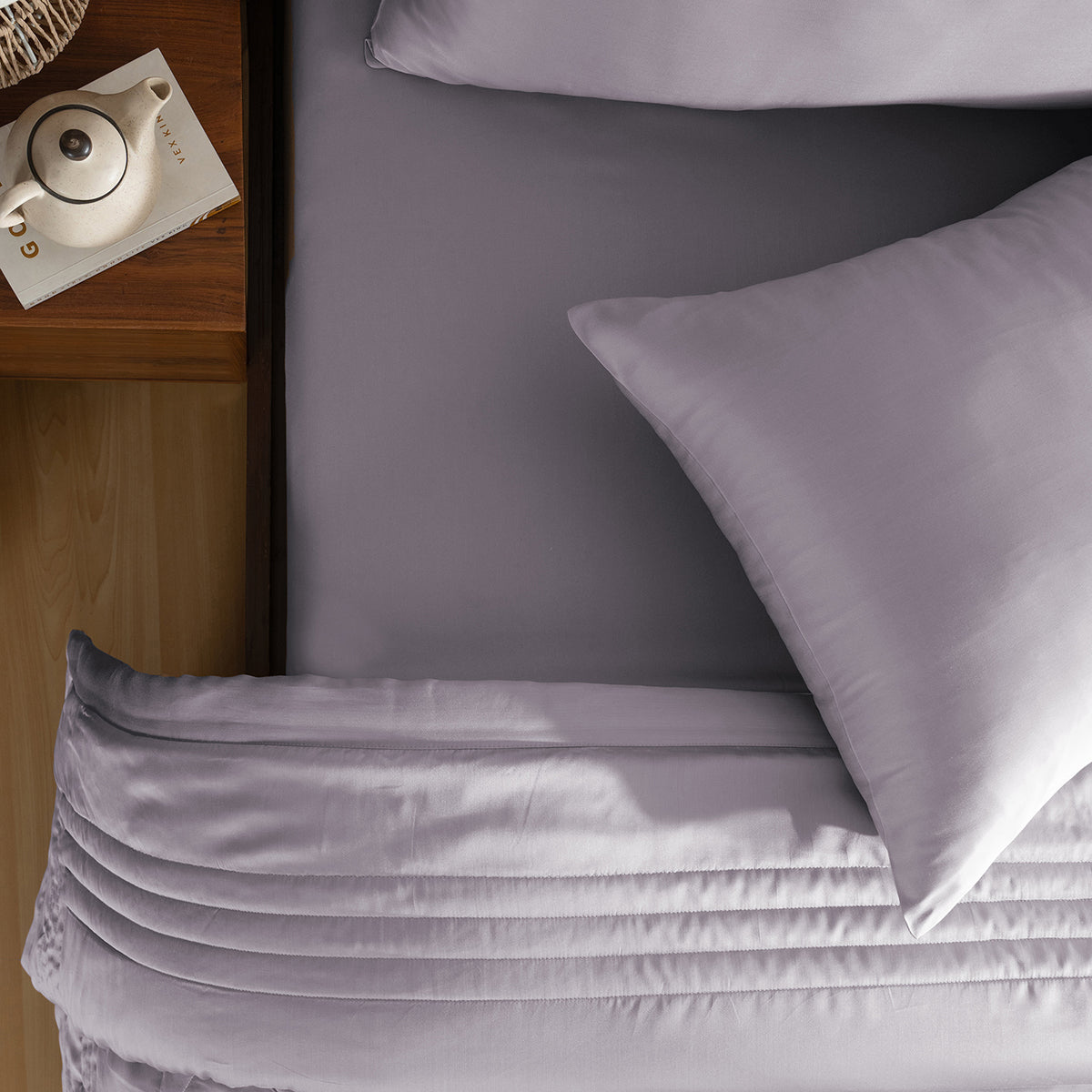 Fabric 100% Tencel™ Super Soft Quilt/Quilted Bed Cover Serene Haven Noemi Blue