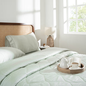 Fabric 100% Tencel™ Super Soft Quilt/Quilted Bed Cover Serene Haven Noemi Green