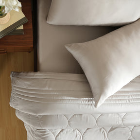 Fabric 100% Tencel™ Super Soft Quilt/Quilted Bed Cover Serene Haven Noemi Grey