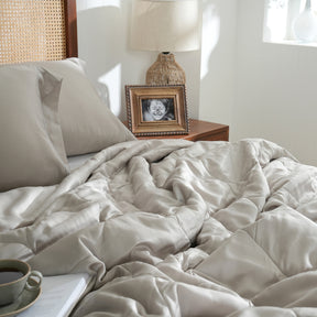 Fabric 100% Tencel™ Super Soft Quilt/Quilted Bed Cover Serene Haven Noemi Grey
