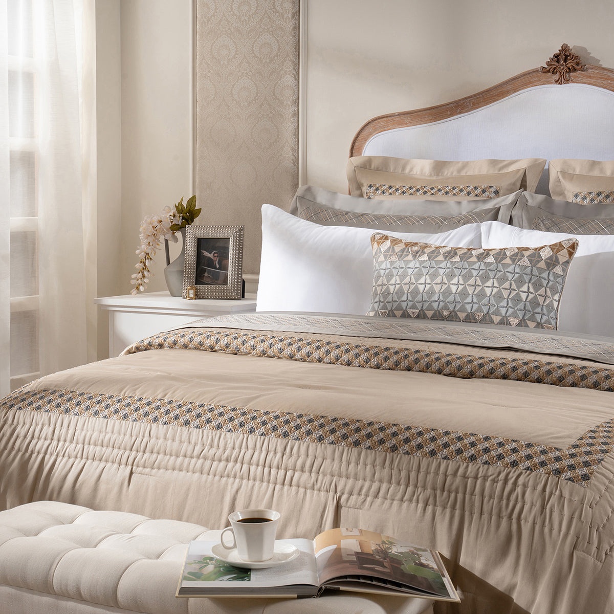 Luxe Elegance Chevron Grid 10 Pcs Quilt Set Silver Grey