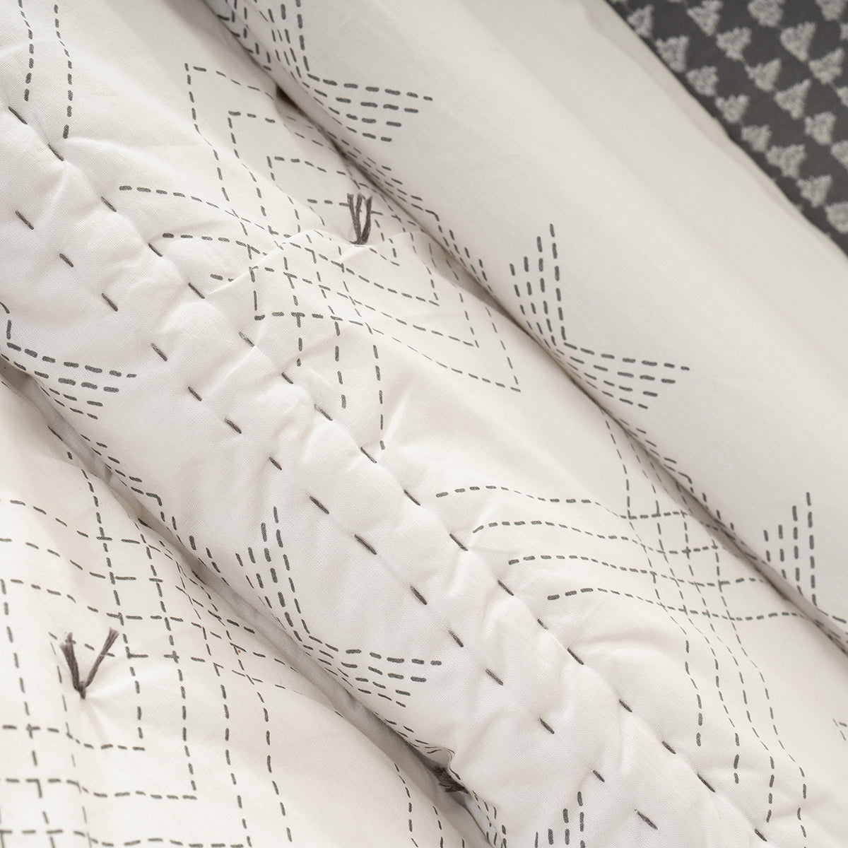 Quilt Set Grey Channel Stitch 11Pcs Set Rurban Transit