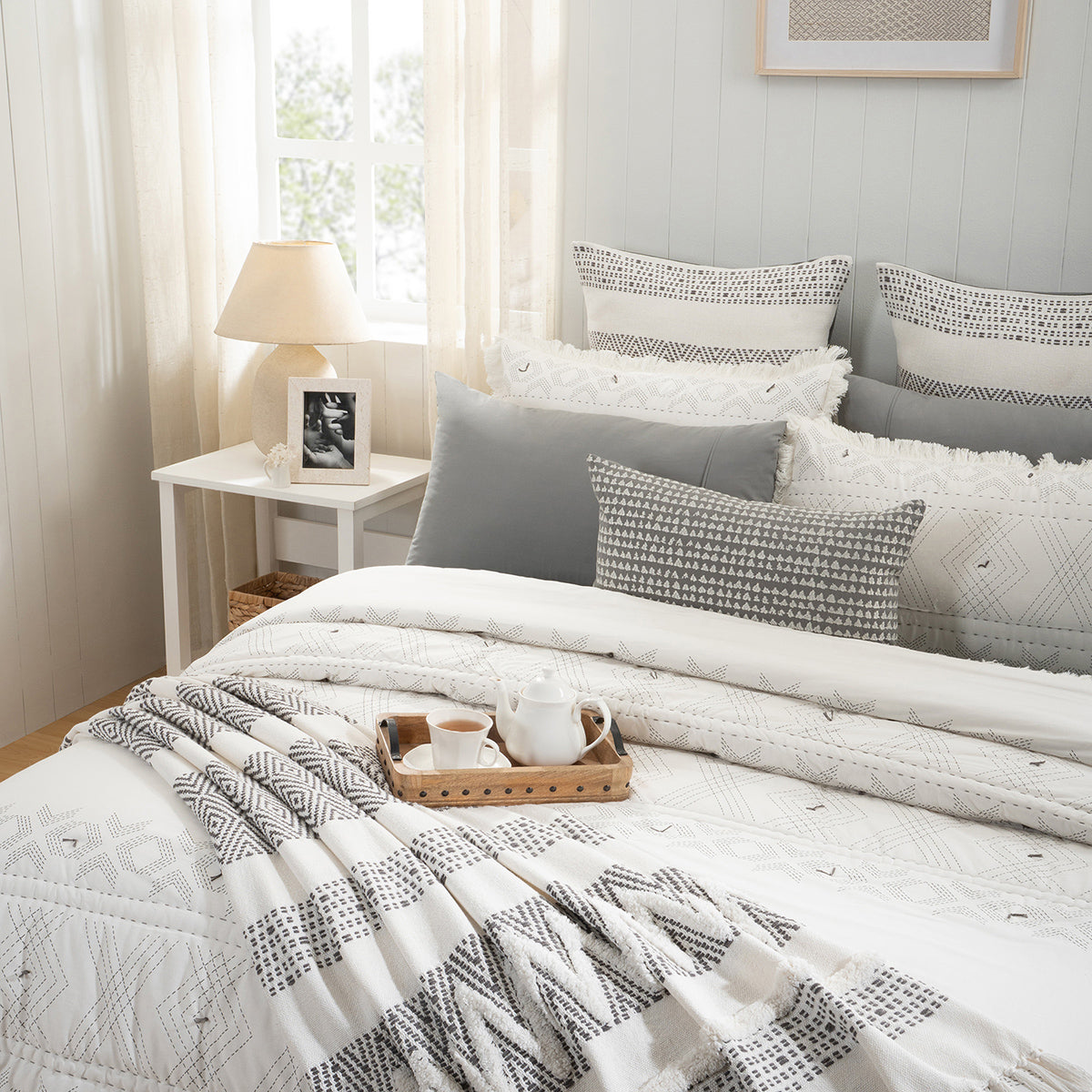 Quilt Set Grey Channel Stitch 11Pcs Set Rurban Transit