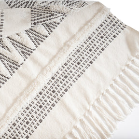 Throw Off White Entangled Zig Zag Rurban Transit