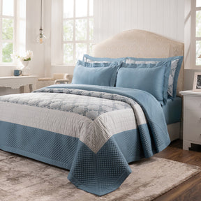 Quilt 100% Cotton Blue Damascene Imperial Grace