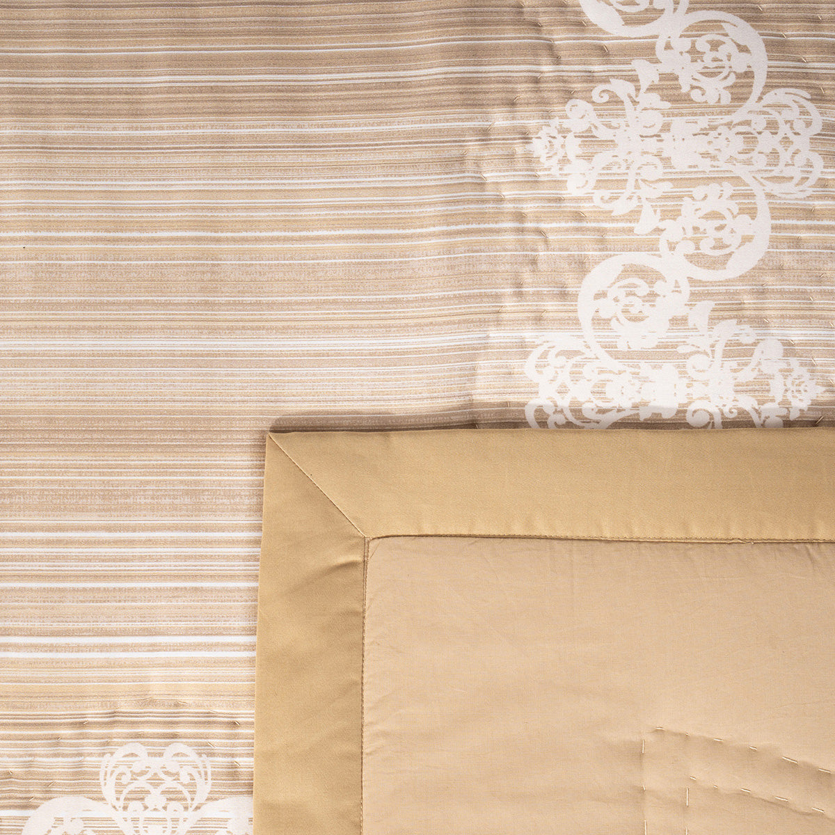Quilt 100% Cotton Gold Veloura Imperial Grace