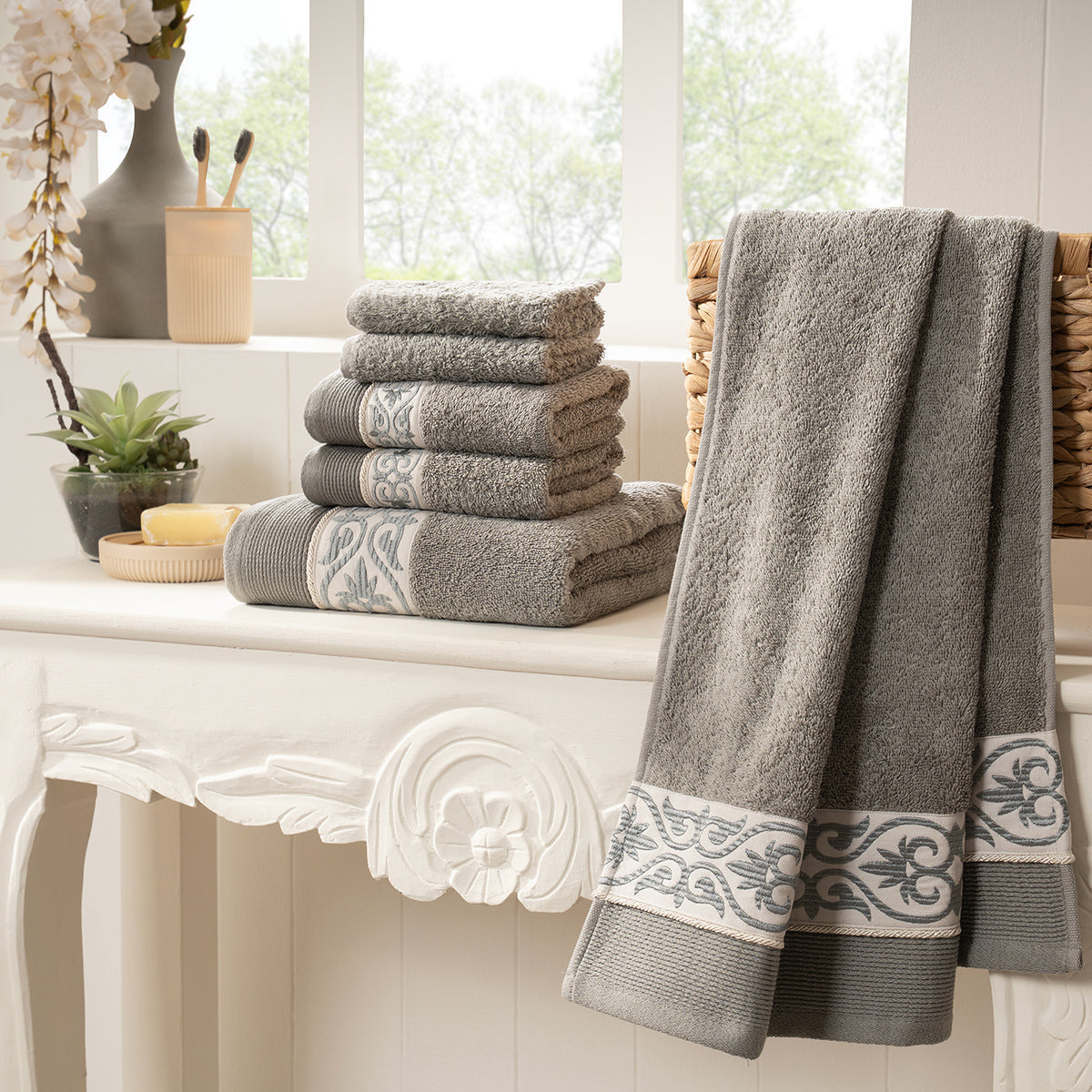 Towel 100% Cotton Grey Lacette Imperial Grace