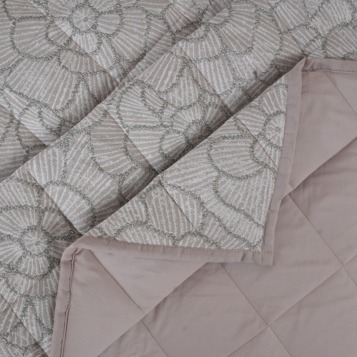 Hermosa Botanic Bloom Florique 4Pcs Beige Quilt Set