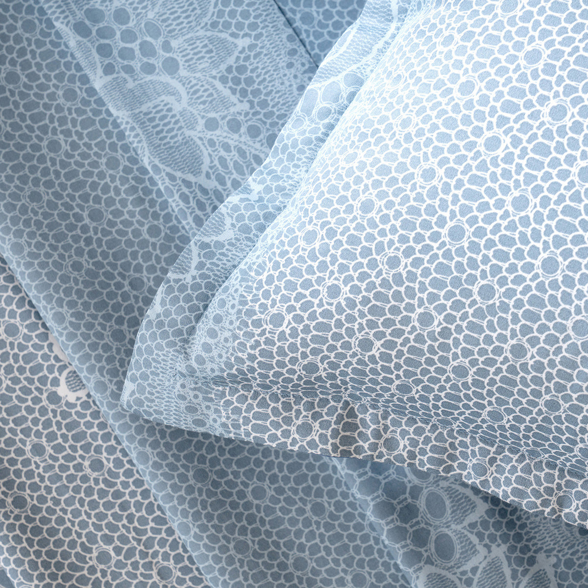 Bedsheet with Pillow Case 100% Cotton Filigree Heritage Garden Provincial Blue