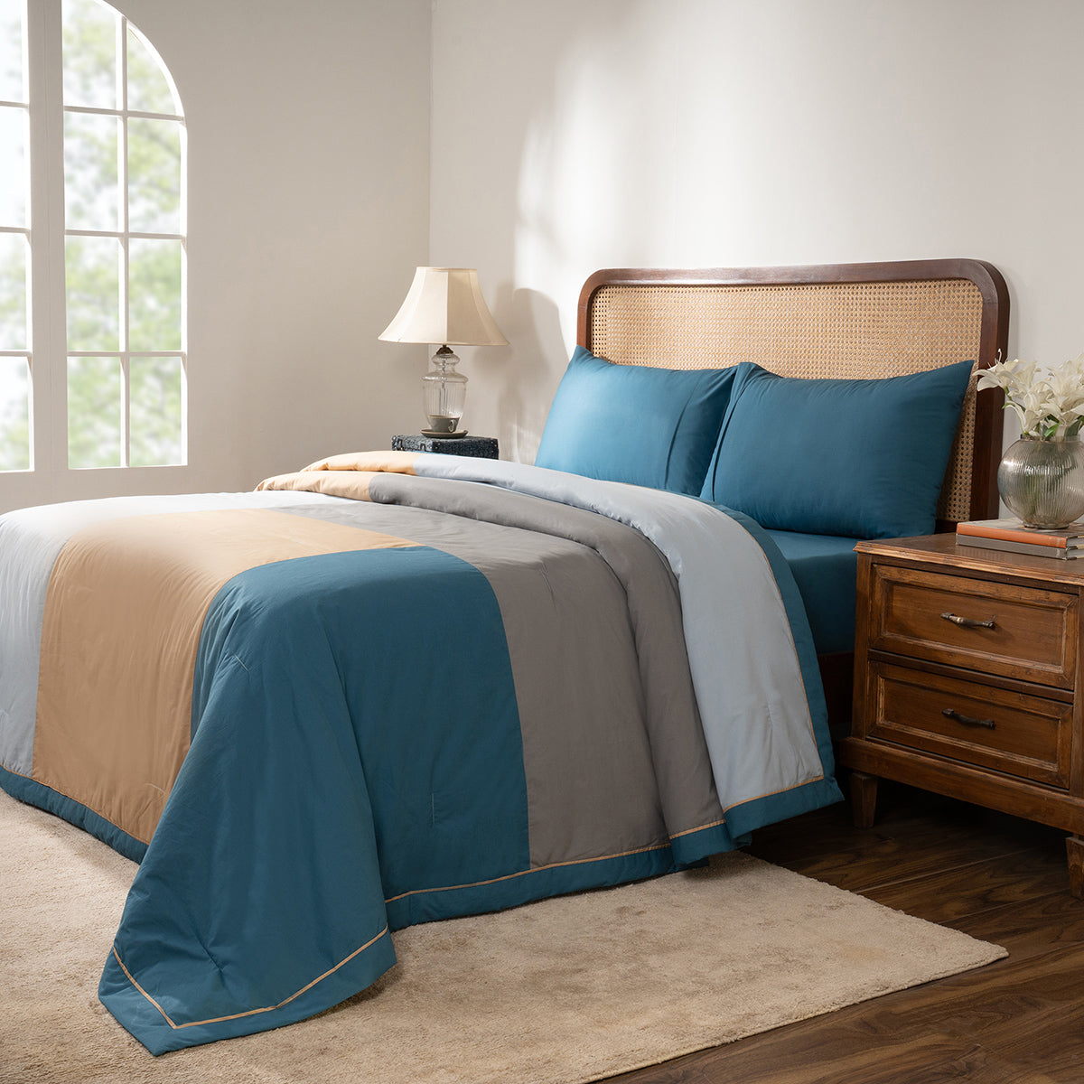 Quilt Set Ideal For Gifting Colorblock Quilt Set Saxsony Blue/Multi