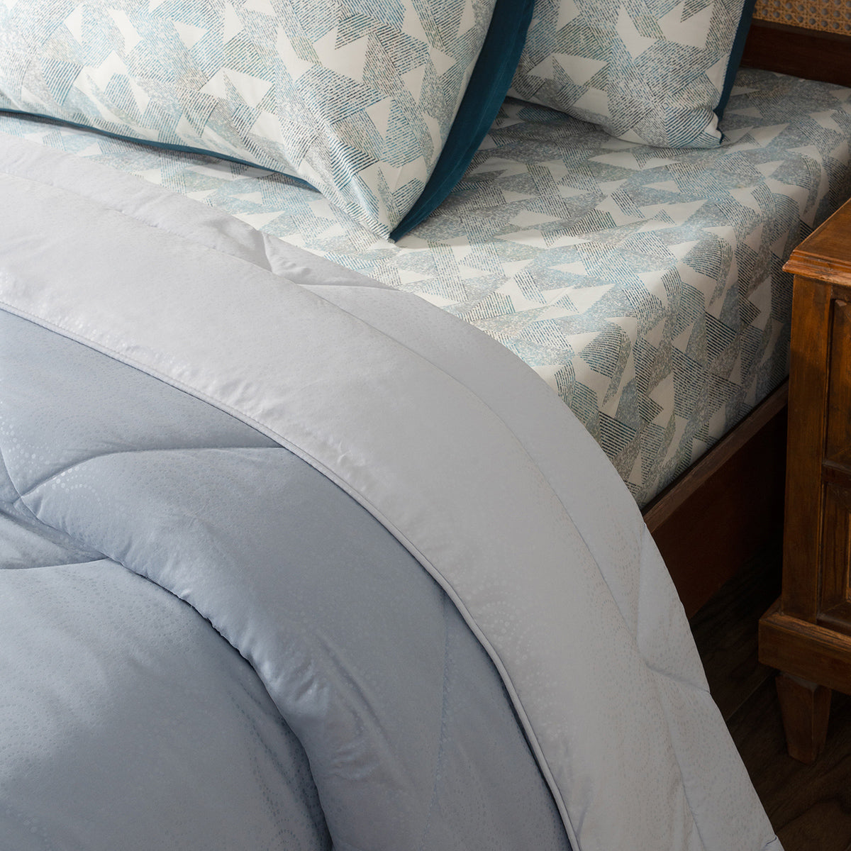 Quilt Set Ideal For Gifting Gravel Quilt Set Ornate Blue/Light Ornate Blue