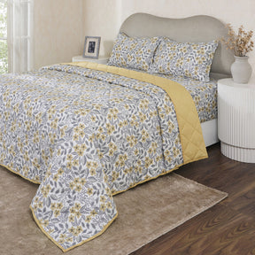 Hermosa Botanic Bloom Fleur Essence Quilt Yellow