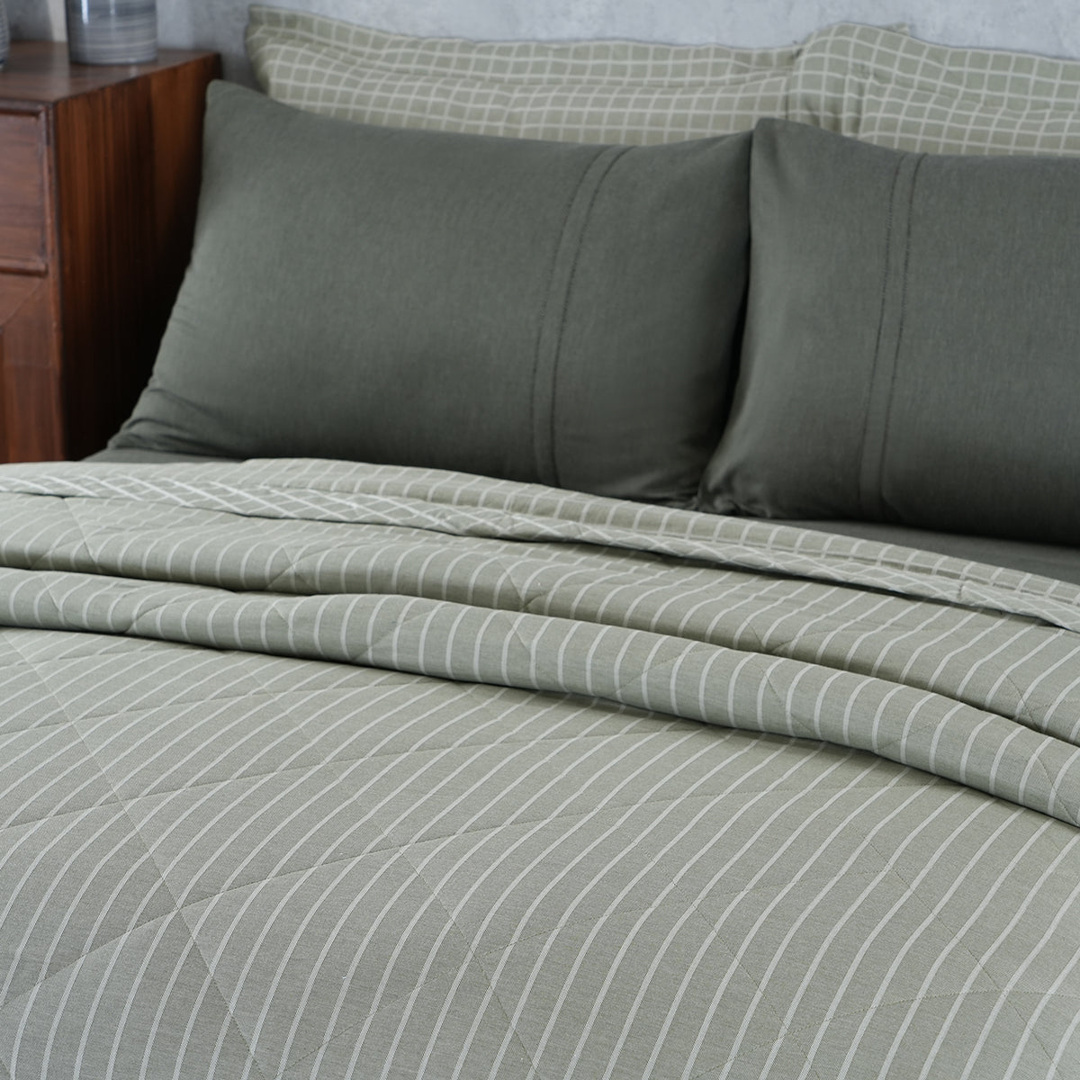 Adore 100% Cotton Filling Summer AC Green Quilt/Quilted Bed Cover Comforter