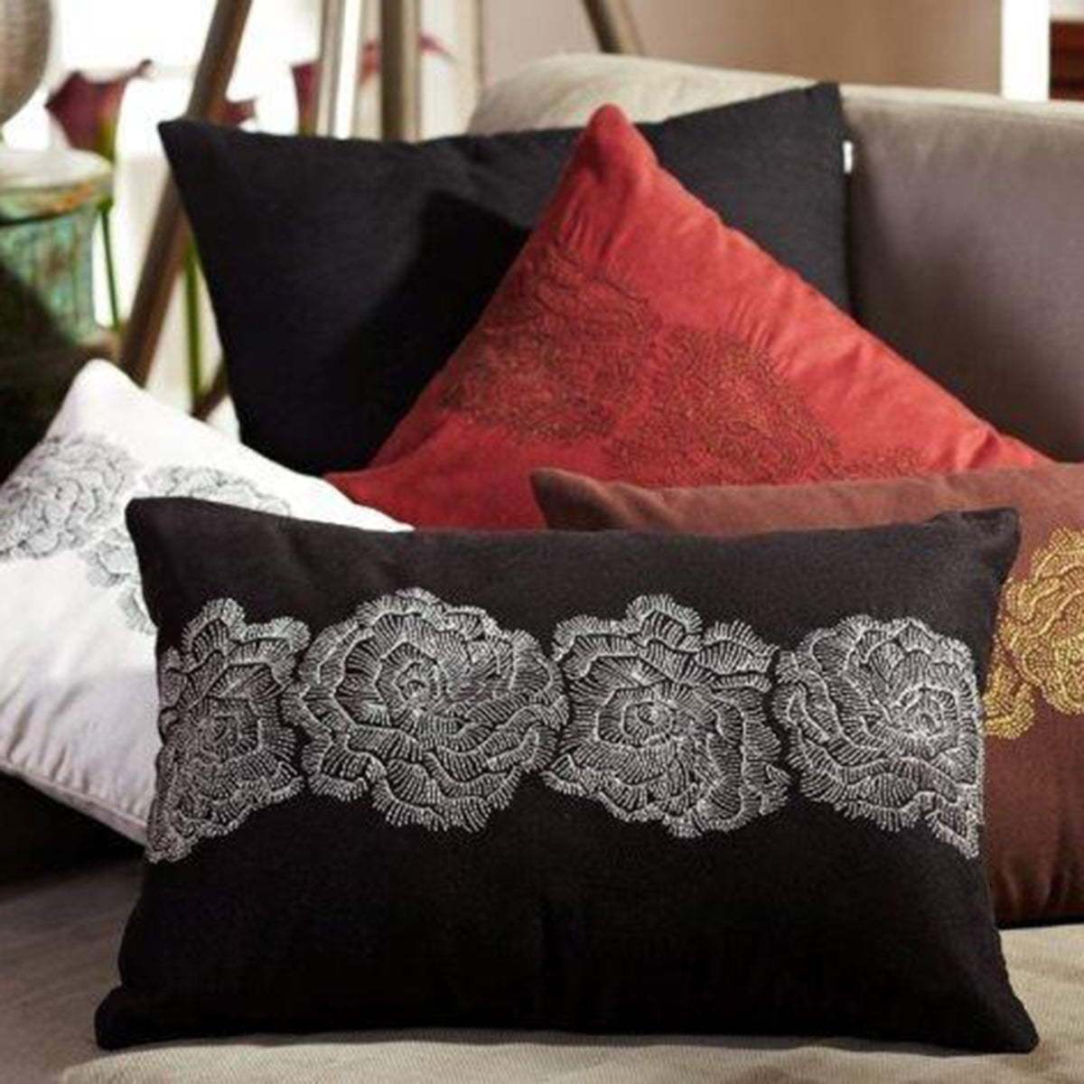 Maspar Floral Ecstasy 100%Polyester Embroidery Machine Runner Black