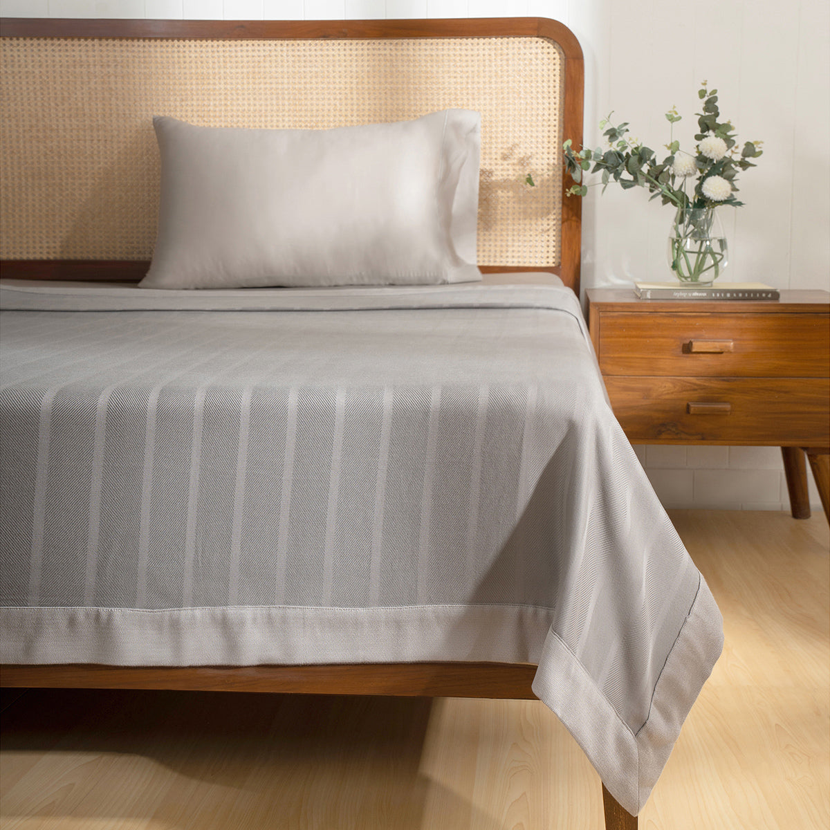 Bamboo Eco Friendly Soft Blanket/Bed Cover/Multi Cover Serene Haven Erika Grey
