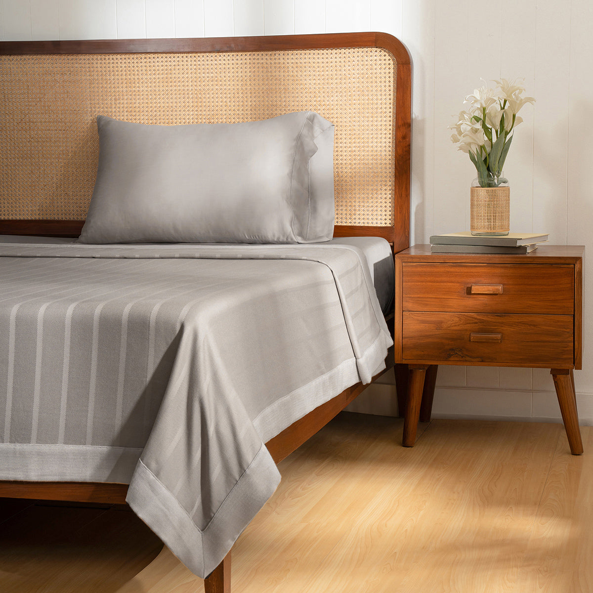 Bamboo Eco Friendly Soft Blanket/Bed Cover/Multi Cover Serene Haven Erika Grey
