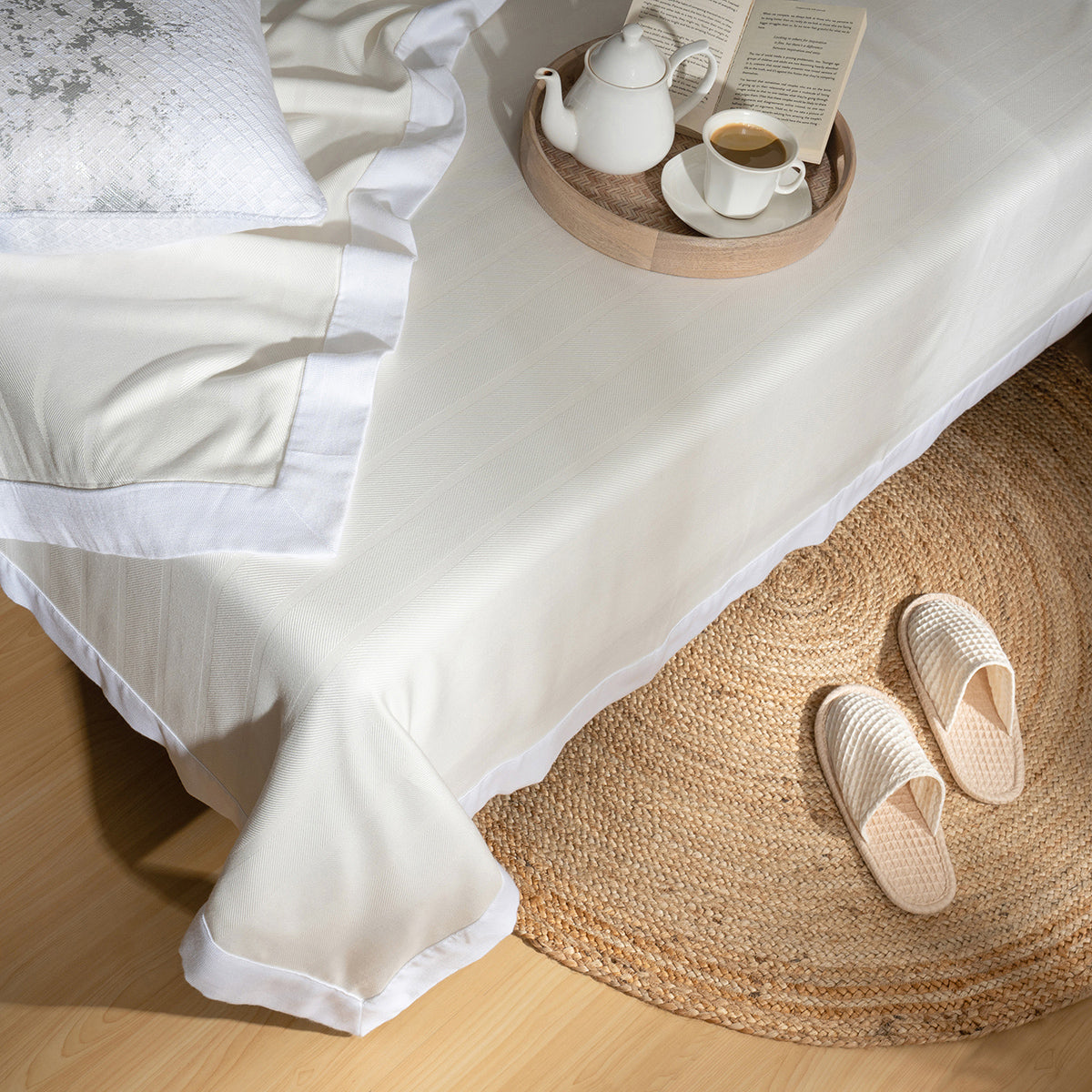 Bamboo Eco Friendly Soft Blanket/Bed Cover/Multi Cover Serene Haven Erika Off White