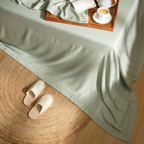Bamboo Eco Friendly Soft Blanket/Bed Cover/Multi Cover Serene Haven Highlawn Green