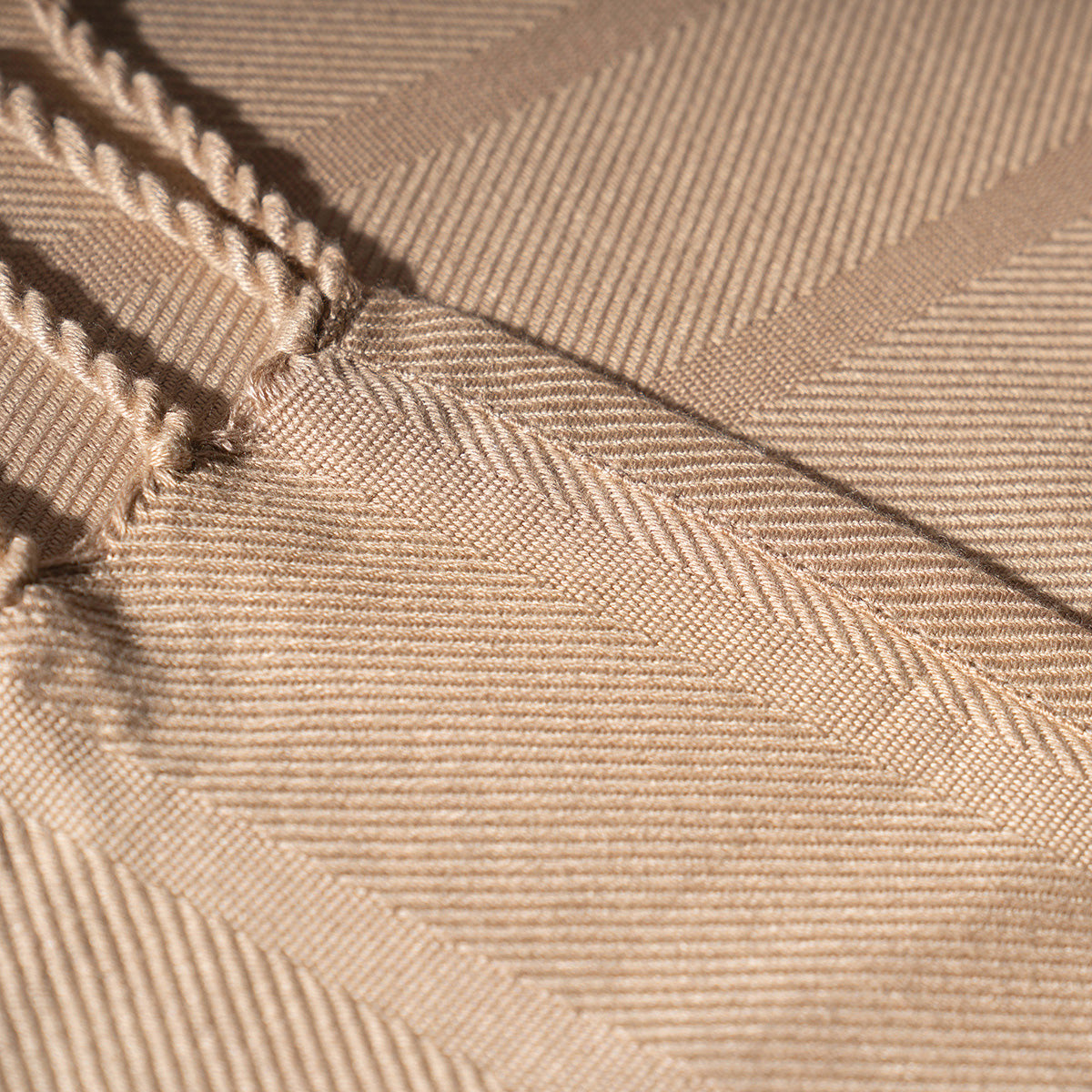 Bamboo Throw Super Soft and Hypoallergic & Eco Freindly Serene Haven Erika Beige
